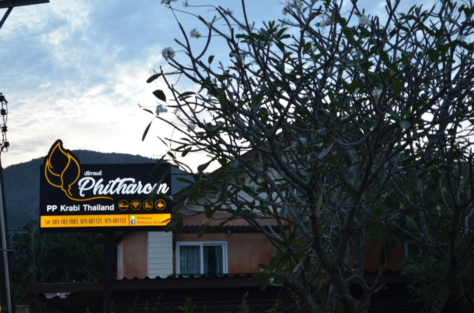Phitharom Pp Resort Ko Phi Phi Exterior foto